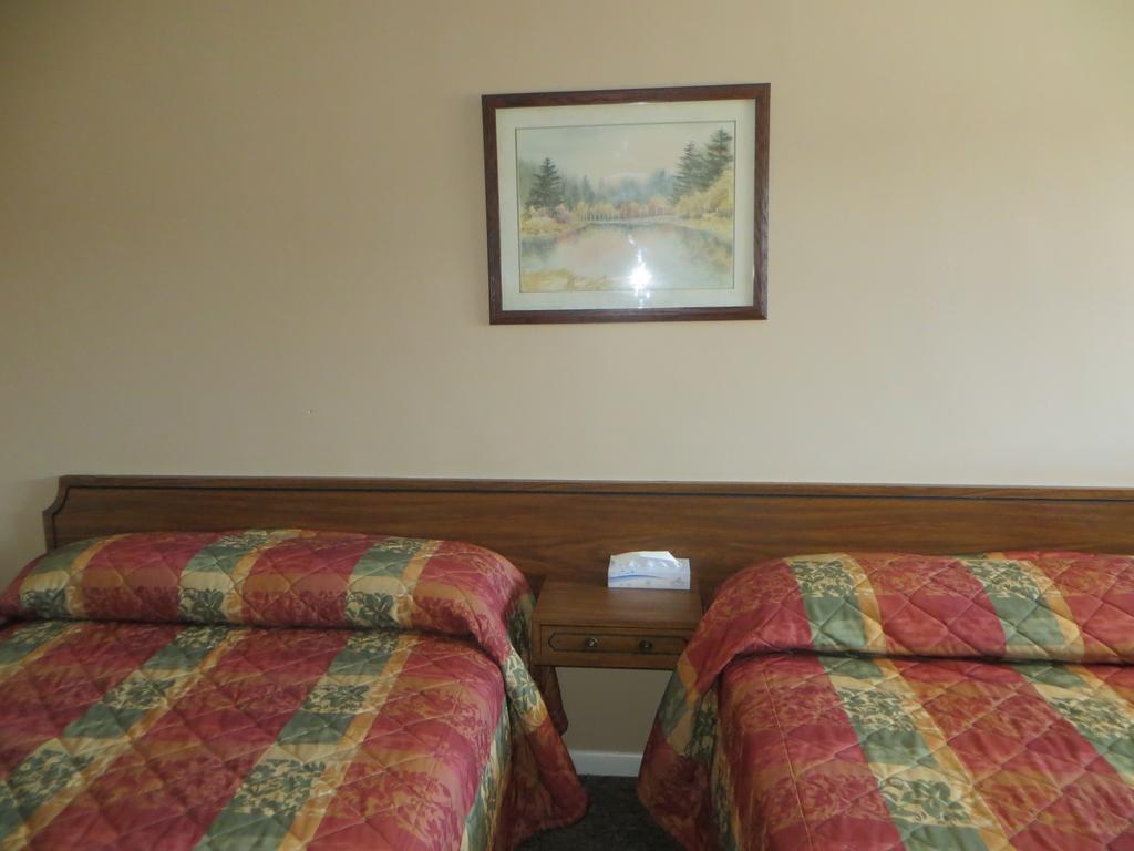 Capri Motel Scottsbluff Oda fotoğraf